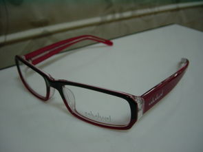 南京東路寫字樓內(nèi)的眼鏡新選擇 專業(yè)醫(yī)學驗光與近乎成本價的品質(zhì)之選